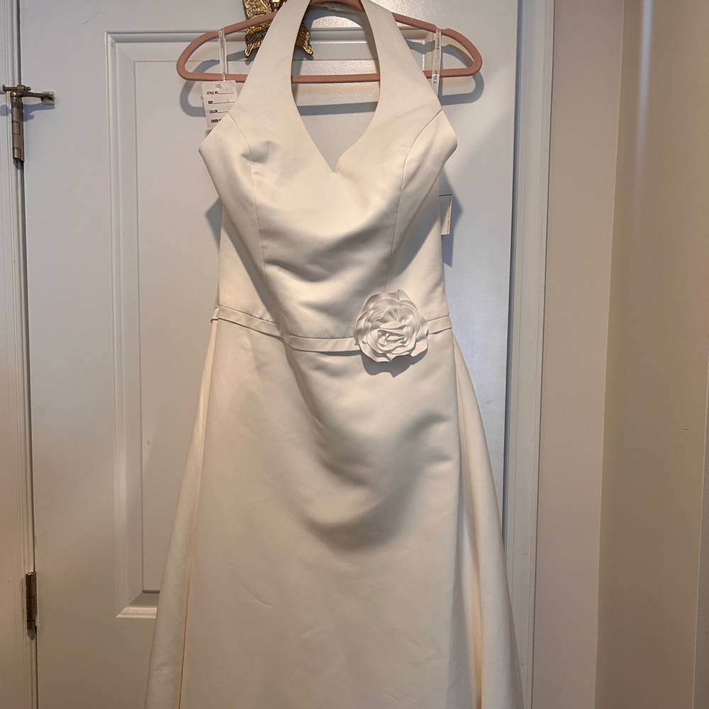 Elegant White Halter Wedding Dress with Floral Detail